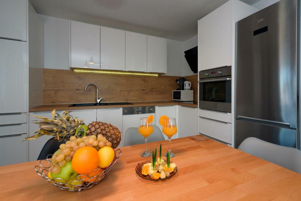 Apartments Magli Kastela Bagian luar foto