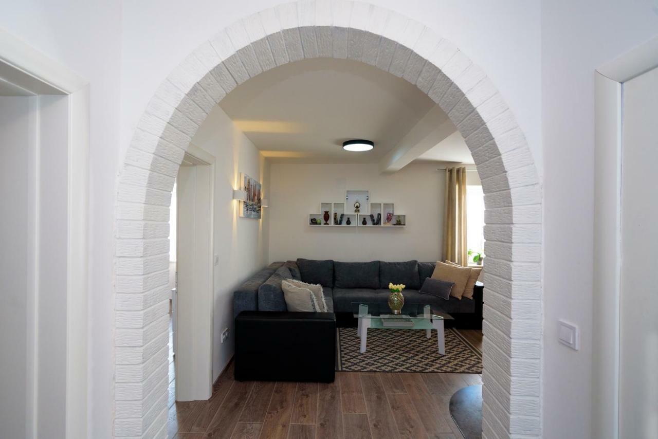 Apartments Magli Kastela Bagian luar foto